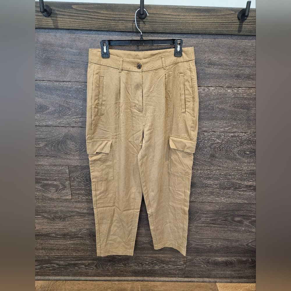 Extra High-Waisted cargo trouser M